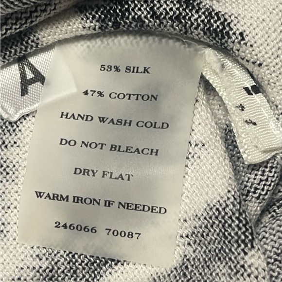 Ann Taylor. Silk Blend. Sz Small. Zebra Print. Excellent Condition 🤩🤩 - Picture 12 of 12
